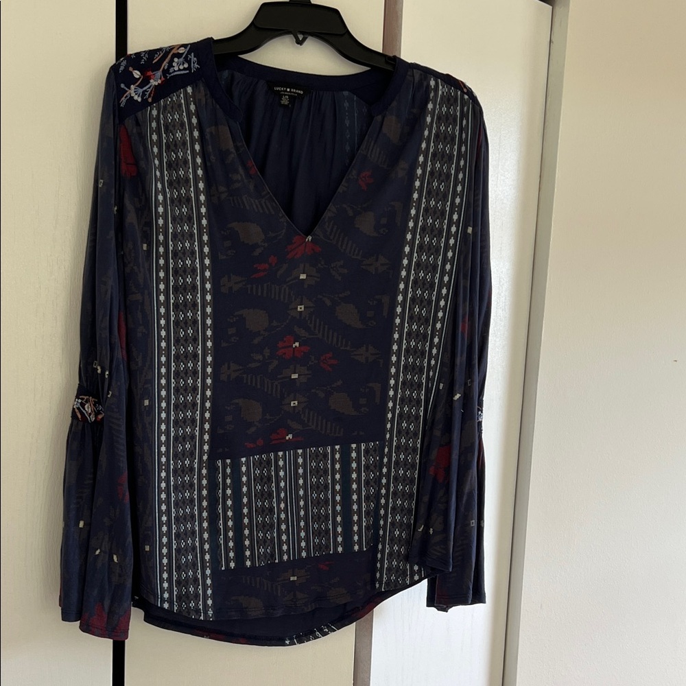Blouse Lucky Brand Navy and Red Patterned Blouse